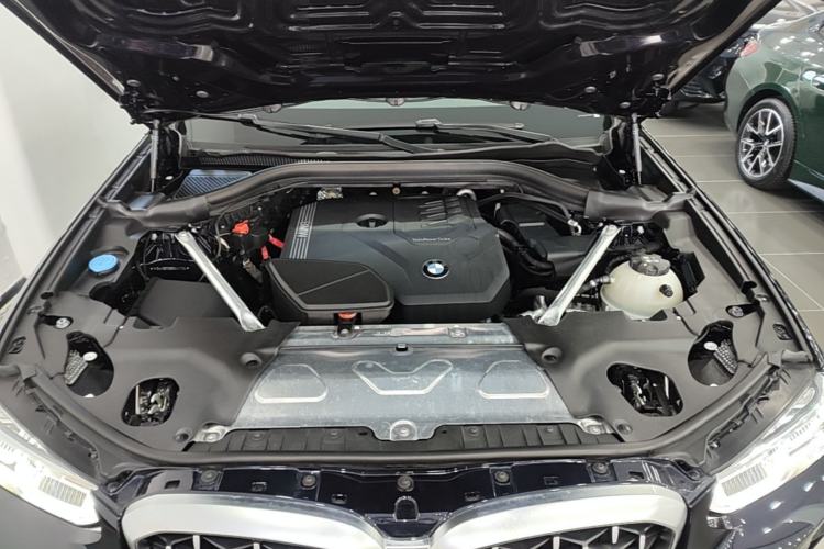 Used BMW X4 2022 xDrive 25i M Sport Package Engine Bay