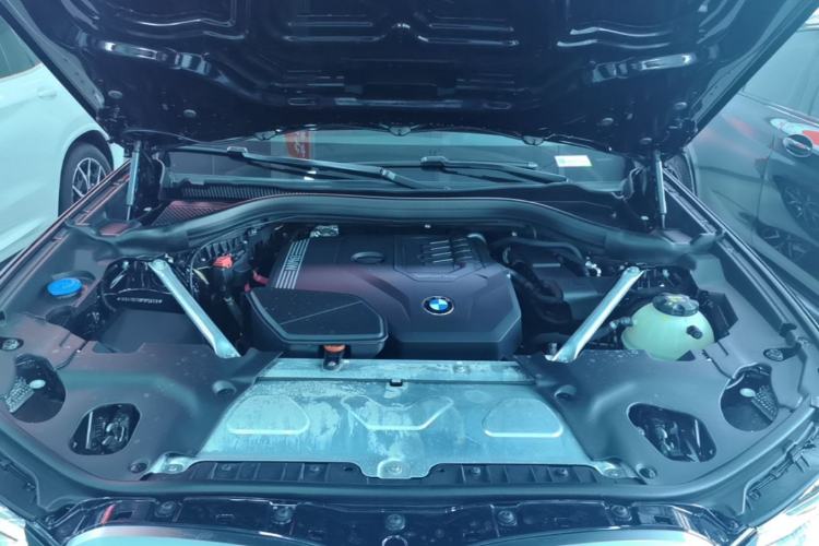 Used BMW X4 2022 xDrive 25i M Sport Package Engine Bay