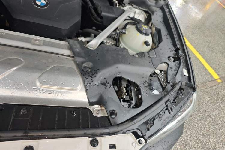 Used BMW X4 2022 xDrive 25i M Sport Package Engine Bay Left