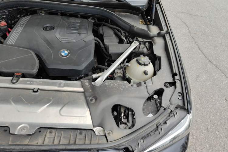 Used BMW X4 2022 xDrive 25i M Sport Package Engine Bay Left