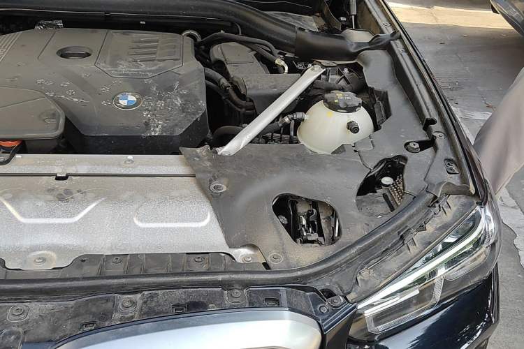 Used BMW X4 2022 xDrive 25i M Sport Package Engine Bay Left
