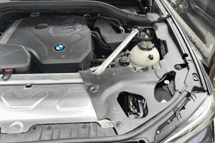 Used BMW X4 2022 xDrive 30i M Sport Package Engine Bay Left