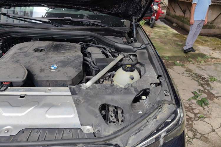 Used BMW X4 2022 xDrive 25i M Sport Package Engine Bay Left