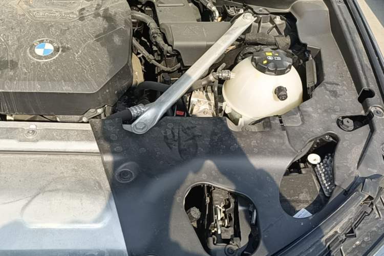 Used BMW X4 2022 xDrive 25i M Sport Package Engine Bay Left