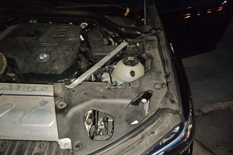Used BMW X4 2022 xDrive 25i M Sport Package Engine Bay Left