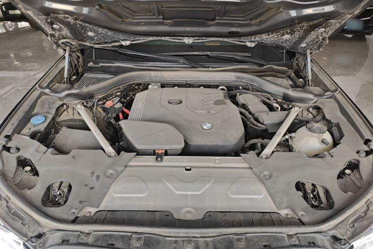 Used BMW X4 2022 xDrive 25i M Sport Package Engine Bay