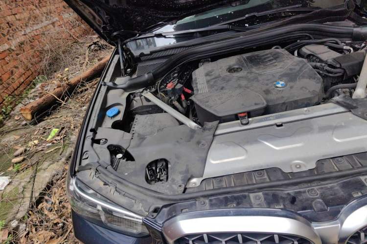 Used BMW X4 2022 xDrive 25i M Sport Package Engine Bay Right