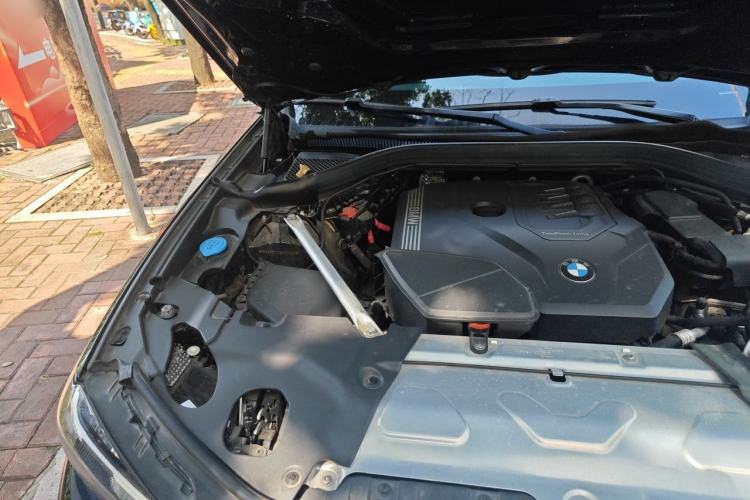 Used BMW X4 2022 xDrive 30i M Sport Package Engine Bay Right