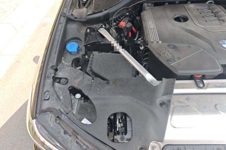 Used BMW X4 2022 xDrive 25i M Sport Package Engine Bay Right