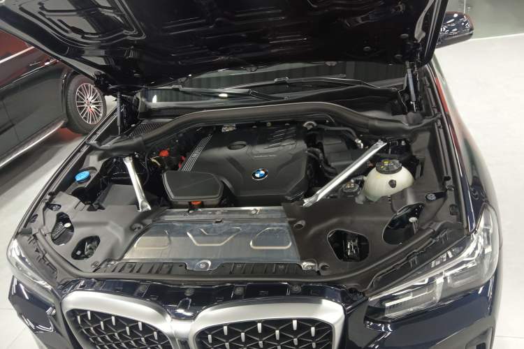 Used BMW X4 2022 xDrive 30i M Sport Package Engine Bay
