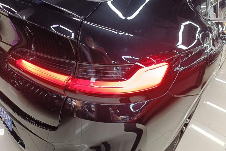 Used BMW X4 2022 M40i Exterior 2