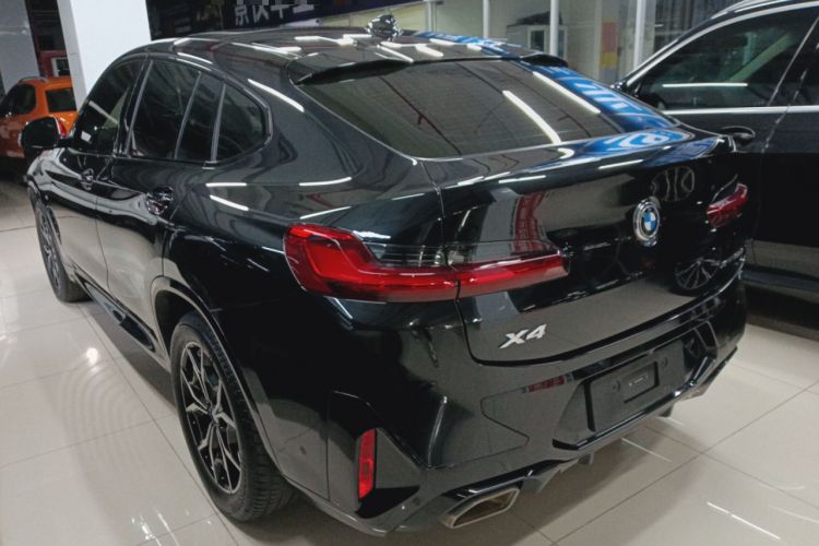 Used BMW X4 2022 xDrive 25i M Sport Package Exterior 2