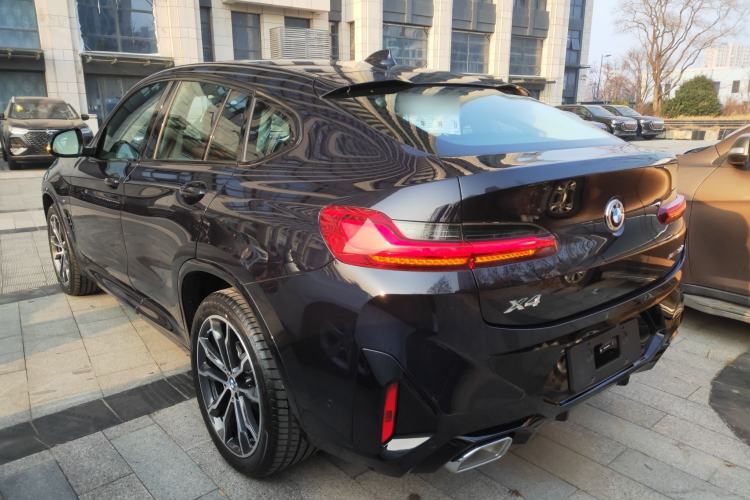 Used BMW X4 2022 xDrive 30i M Sport Package Exterior 2