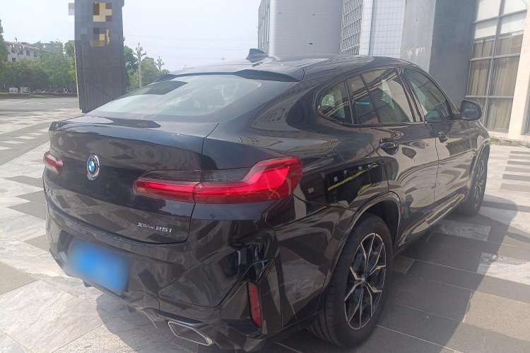 Used BMW X4 2022 xDrive 25i M Sport Package Exterior 3