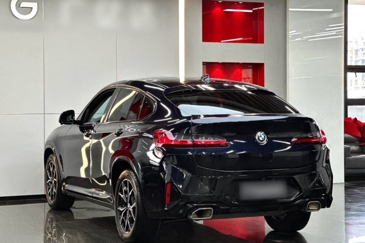 Used BMW X4 2022 xDrive 25i M Sport Package Exterior 3