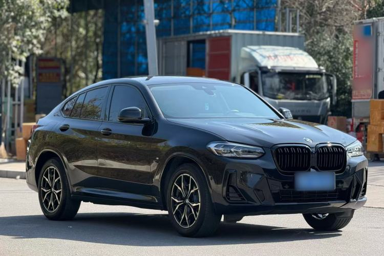 Used BMW X4 2022 xDrive 25i M Sport Package Exterior 3