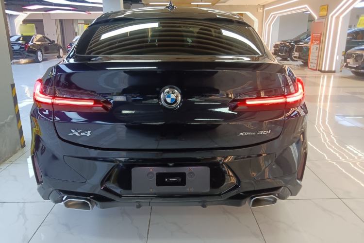 Used BMW X4 2022 xDrive 30i M Sport Package Exterior 4