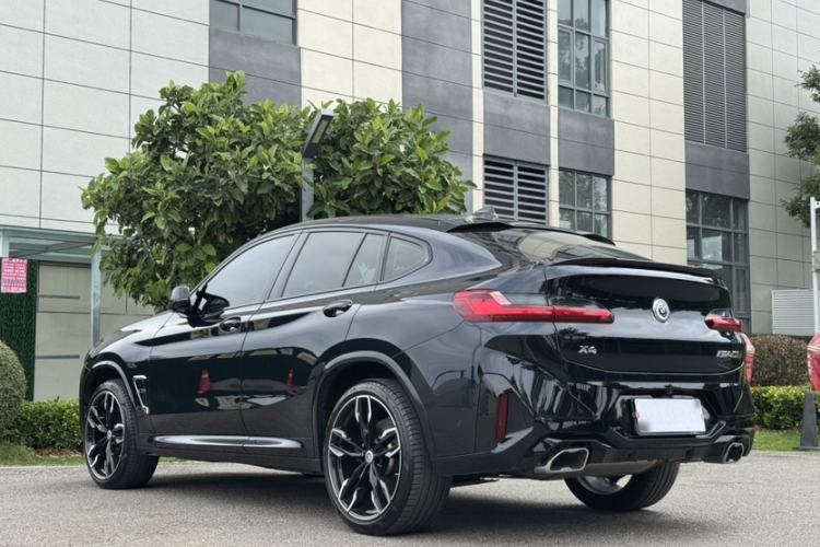 Used BMW X4 2022 M40i Exterior 4