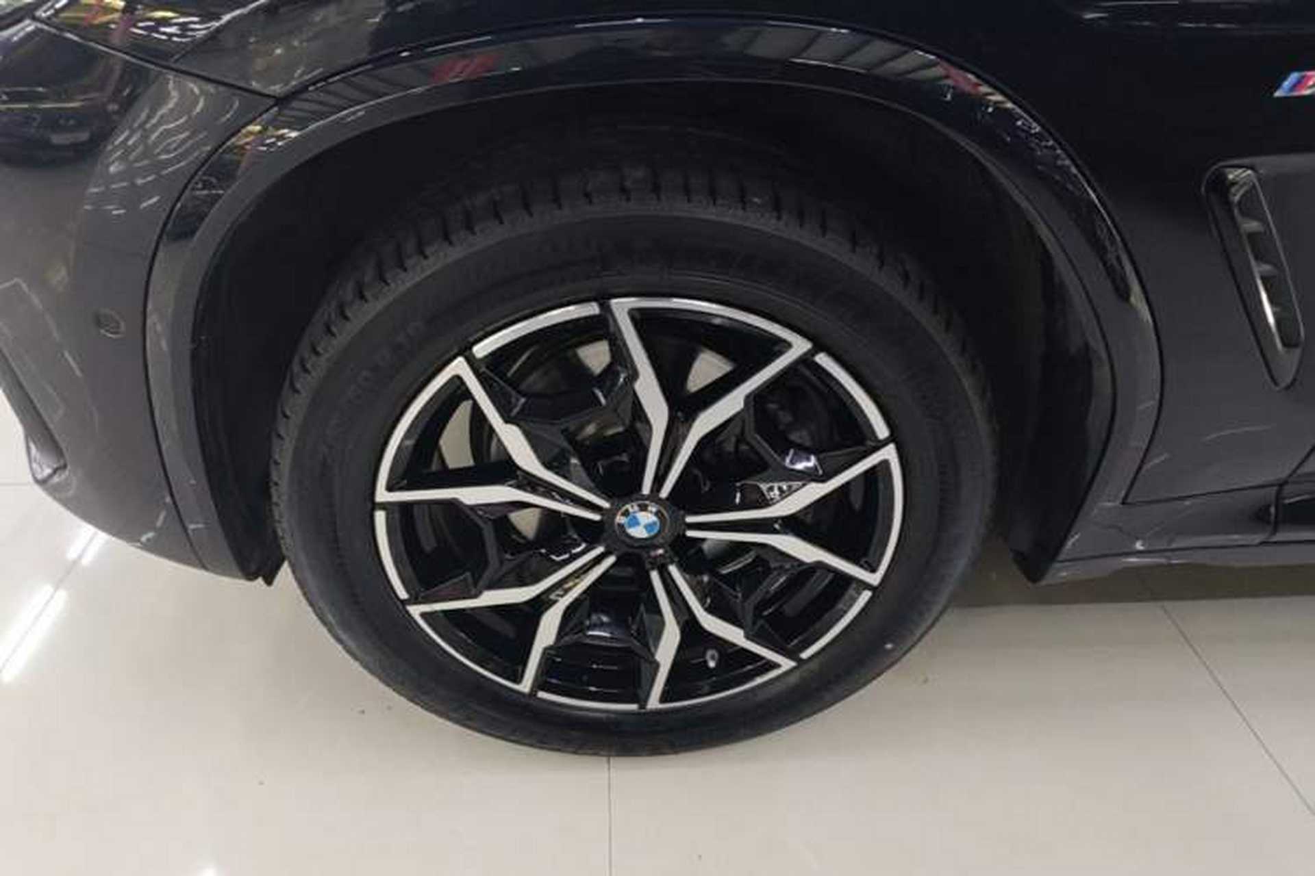 Used BMW X4 2022 xDrive 25i M Sport Package Exterior 4