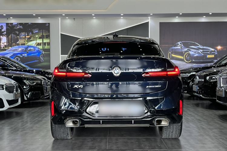 Used BMW X4 2022 xDrive 30i M Sport Package Exterior 4