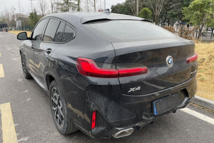 Used BMW X4 2022 xDrive 25i M Sport Package Exterior 4
