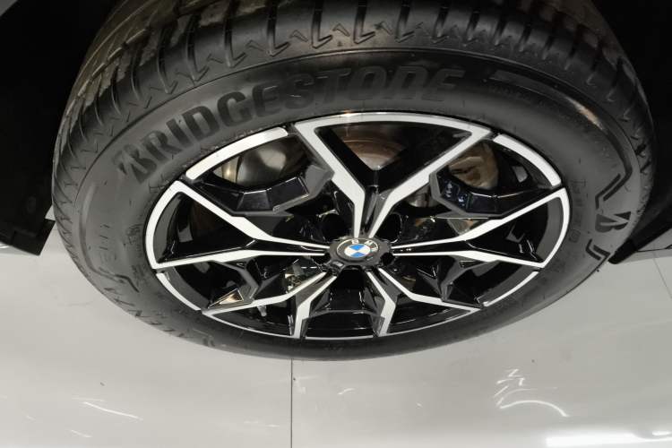 Used BMW X4 2022 xDrive 25i M Sport Package Exterior 5