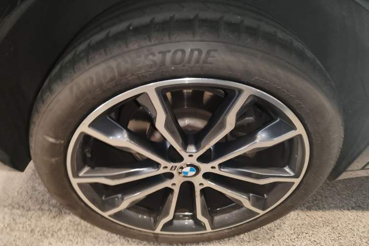Used BMW X4 2022 xDrive 25i M Sport Package Exterior 5