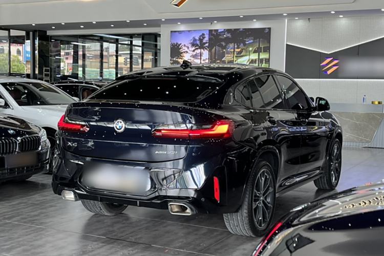Used BMW X4 2022 xDrive 30i M Sport Package Exterior 5