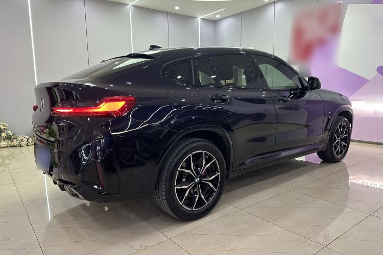 Used BMW X4 2022 xDrive 25i M Sport Package Exterior 5