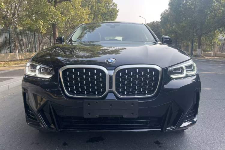Used BMW X4 2022 xDrive 30i M Sport Package Exterior 5