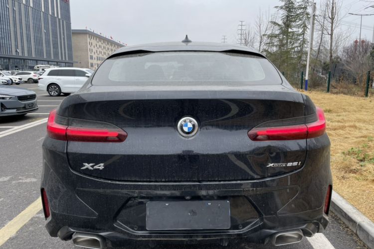 Used BMW X4 2022 xDrive 25i M Sport Package Exterior 5