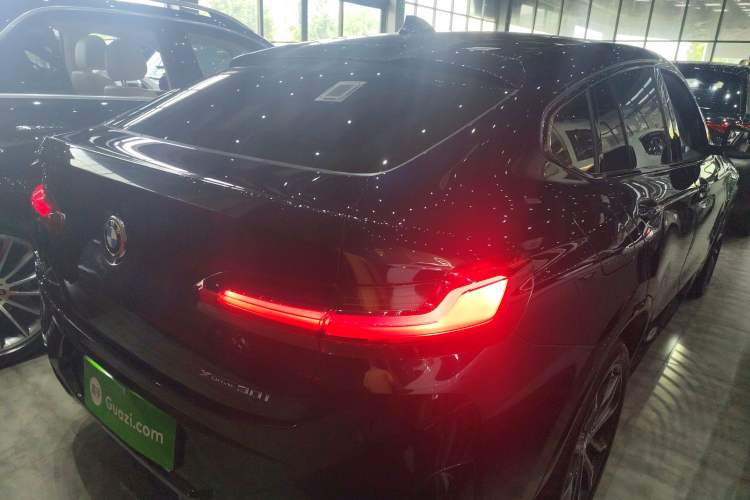 Used BMW X4 2022 xDrive 30i M Sport Package Exterior 5