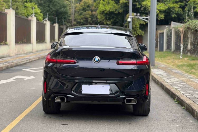 Used BMW X4 2022 xDrive 30i M Sport Package Exterior 5