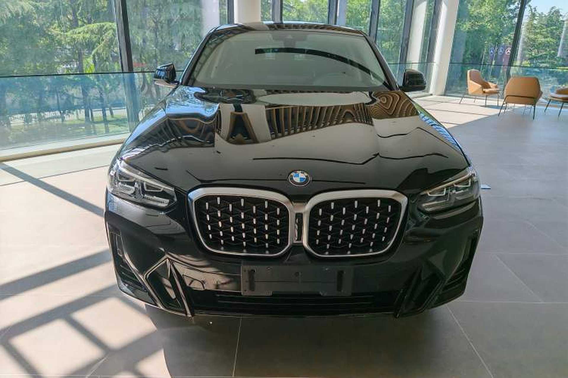 Used BMW X4 2022 xDrive 25i M Sport Package Exterior 6