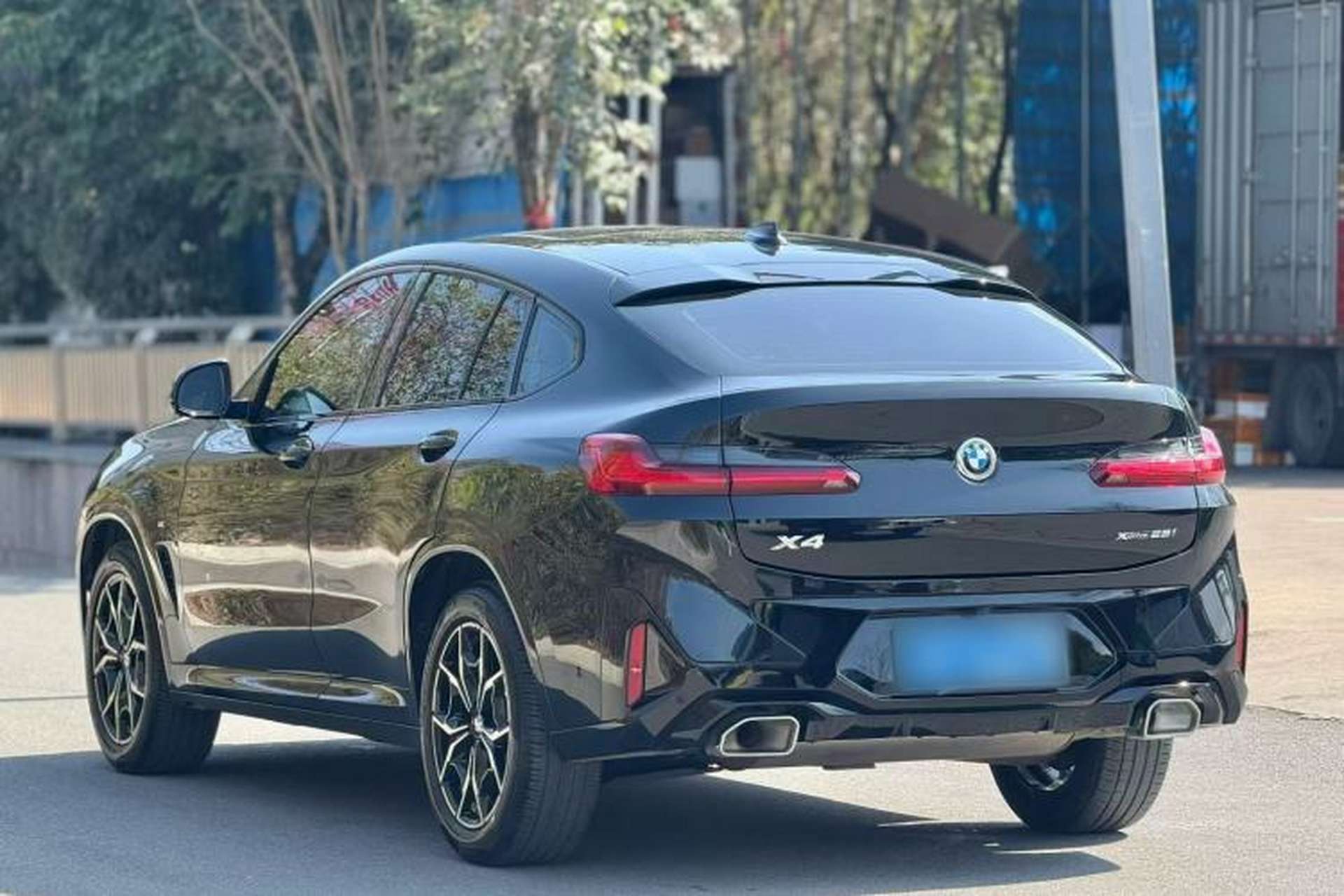 Used BMW X4 2022 xDrive 25i M Sport Package Exterior 6
