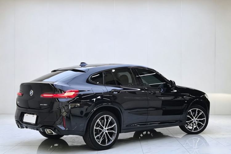 Used BMW X4 2022 xDrive 25i M Sport Package Exterior 6