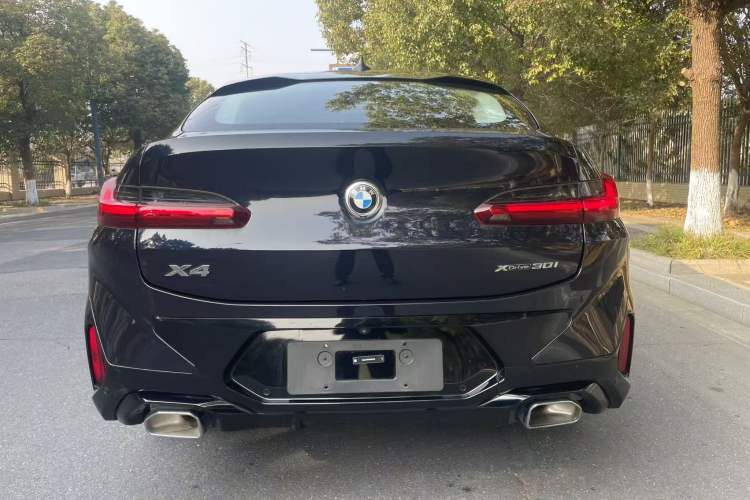 Used BMW X4 2022 xDrive 30i M Sport Package Exterior 6