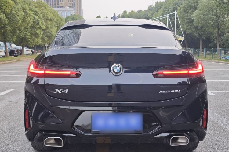 Used BMW X4 2022 xDrive 25i M Sport Package Exterior 6
