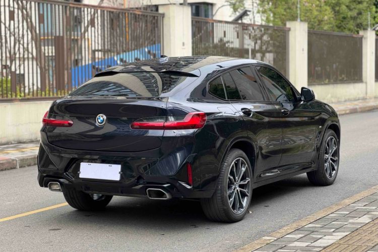 Used BMW X4 2022 xDrive 30i M Sport Package Exterior 6