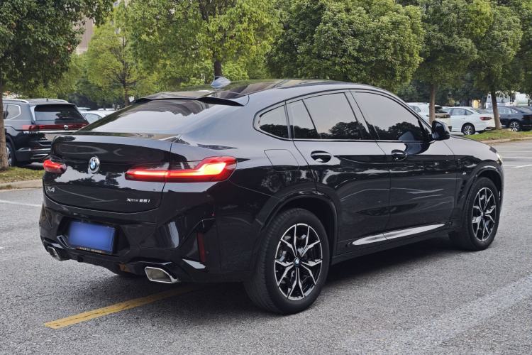 Used BMW X4 2022 xDrive 25i M Sport Package Exterior 7