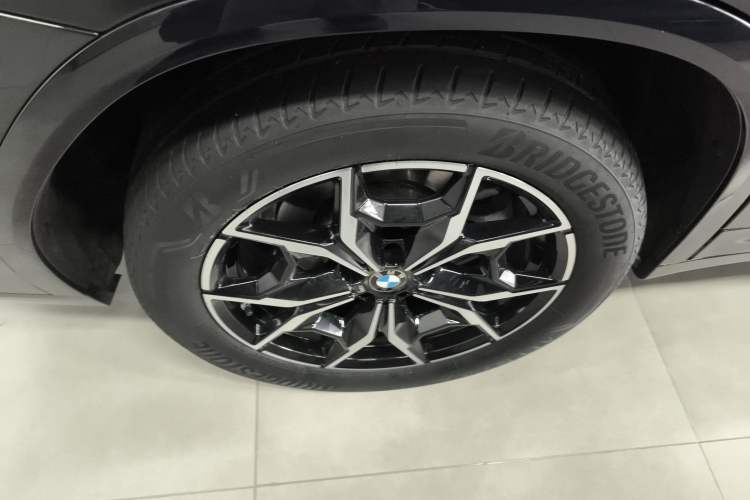 Used BMW X4 2022 xDrive 25i M Sport Package Exterior 8
