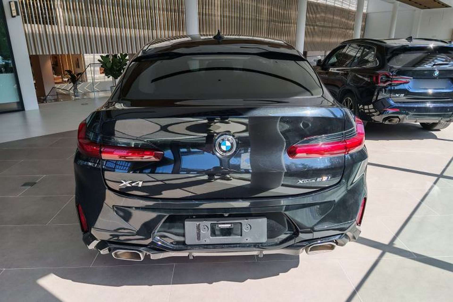 Used BMW X4 2022 xDrive 25i M Sport Package Exterior 8