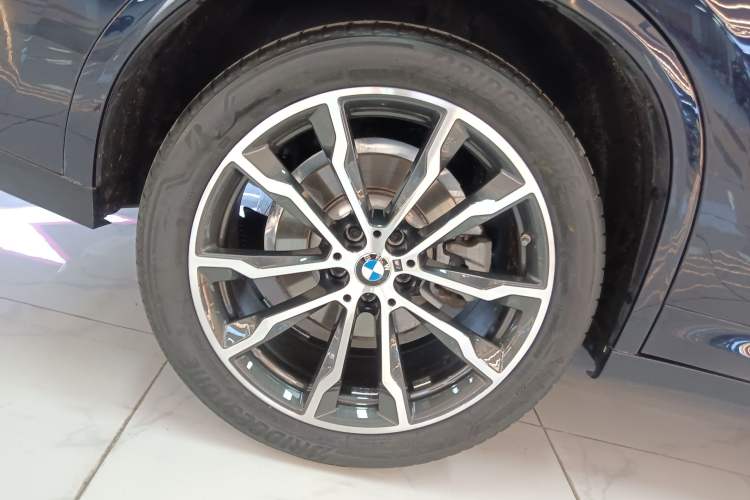 Used BMW X4 2022 xDrive 30i M Sport Package Exterior 8