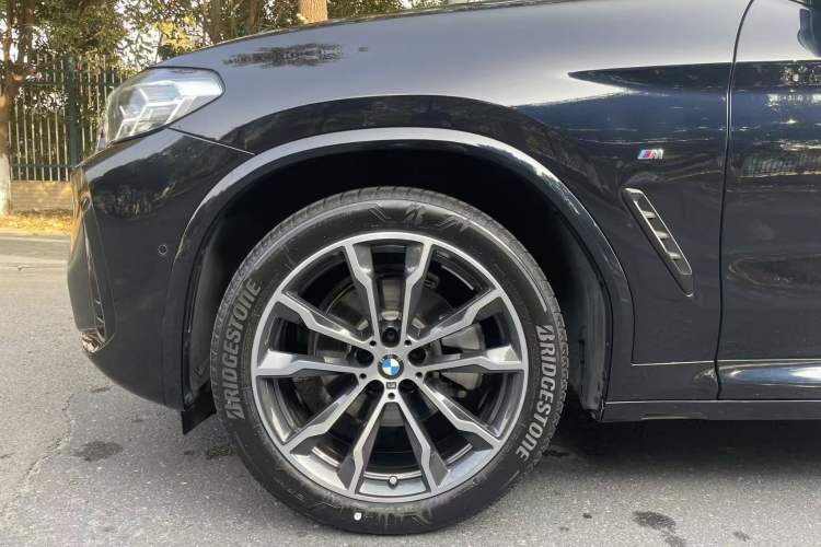 Used BMW X4 2022 xDrive 30i M Sport Package Exterior 8