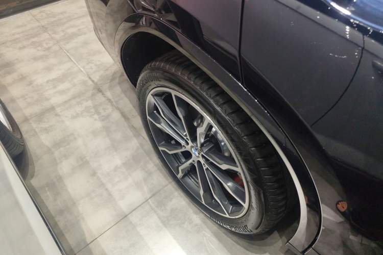Used BMW X4 2022 xDrive 30i M Sport Package Exterior 8