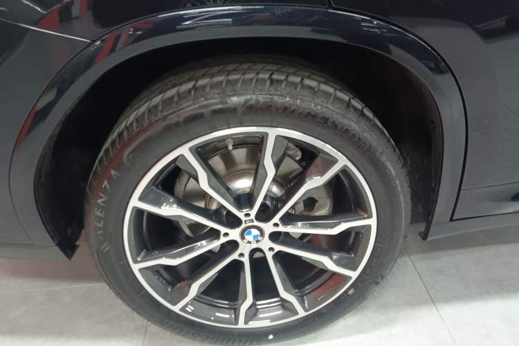 Used BMW X4 2022 xDrive 30i M Sport Package Exterior 8