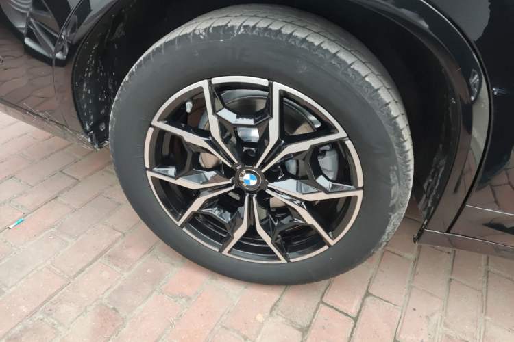 Used BMW X4 2022 xDrive 25i M Sport Package Exterior 8