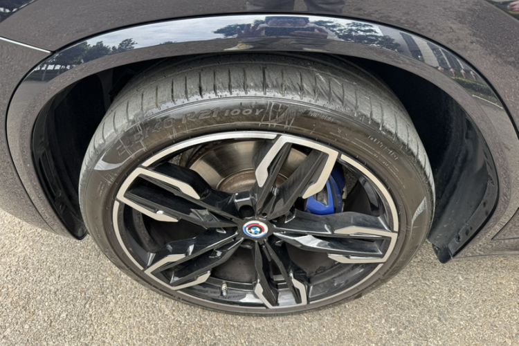 Used BMW X4 2022 M40i Exterior 9