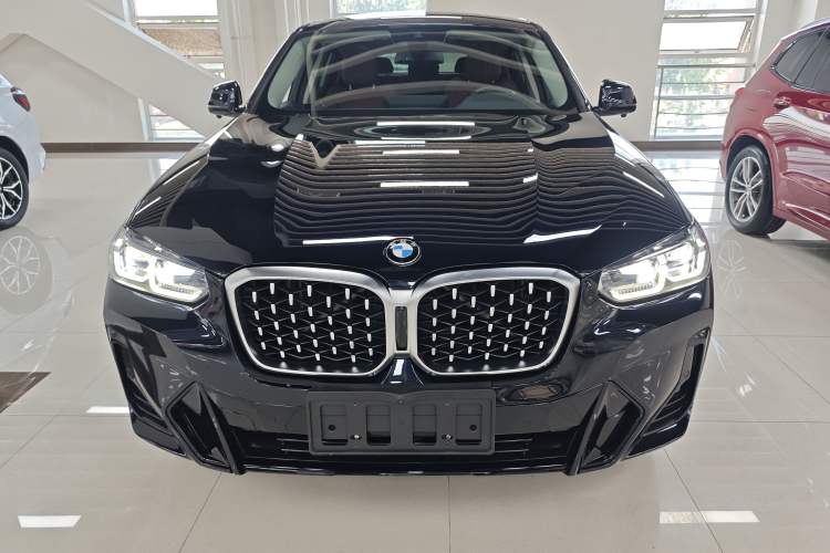 Used BMW X4 2022 xDrive 25i M Sport Package Front