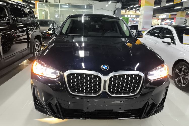 Used BMW X4 2022 xDrive 25i M Sport Package Front